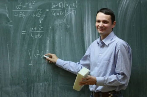 Mislav Predavec, a Croatian mathematics professor, has an estimated IQ score of 190. 